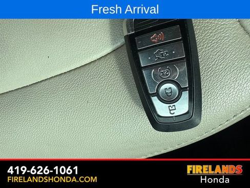 Used 2018 Ford Explorer XLT w/ Equipment Group 202A FWD image 33