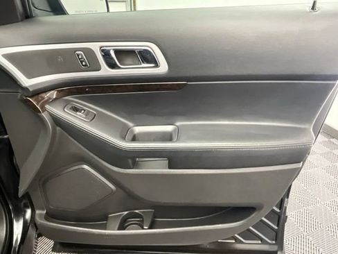 Used 2014 Ford Explorer Limited AWD/4WD image 16
