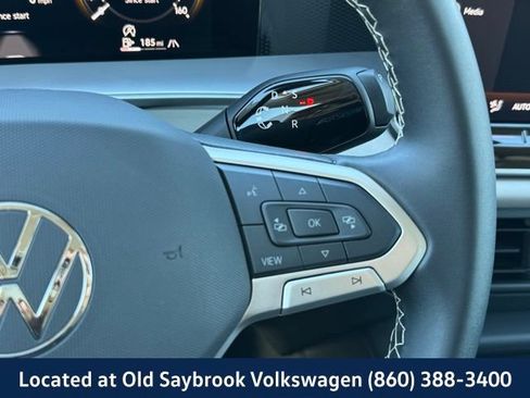 Used 2025 Volkswagen Tiguan SE AWD/4WD image 41