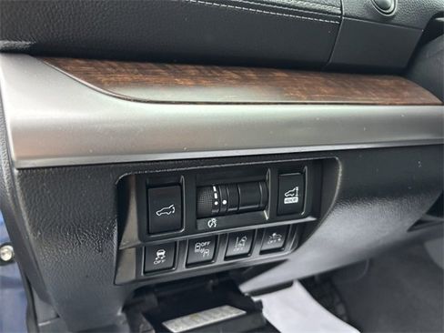 Used 2019 Subaru Outback 2.5i Limited w/ Popular Package #2 image 12