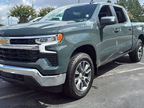 Used 2026 Chevrolet Silverado 1500 LT AWD/4WD image 3