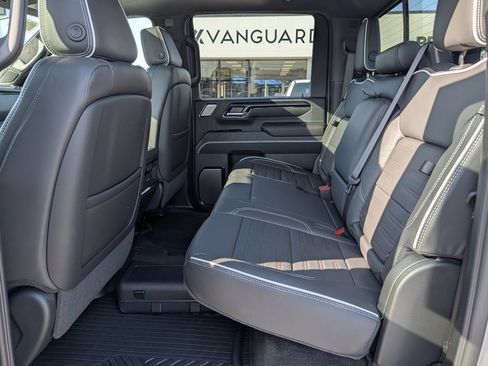 New 2026 GMC Sierra 2500 AT4X w/ AT4X AEV Edition AWD/4WD image 28