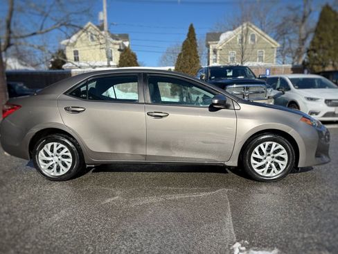 Used 2019 Toyota Corolla LE w/ Carpet Mat Package (TMS) image 4