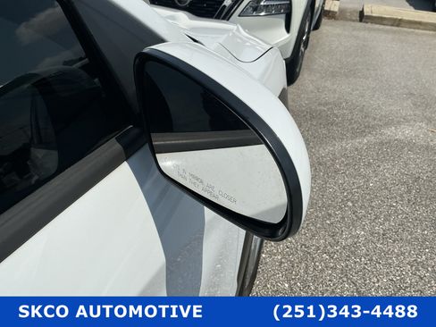 Used 2021 Hyundai Kona SE AWD/4WD image 10