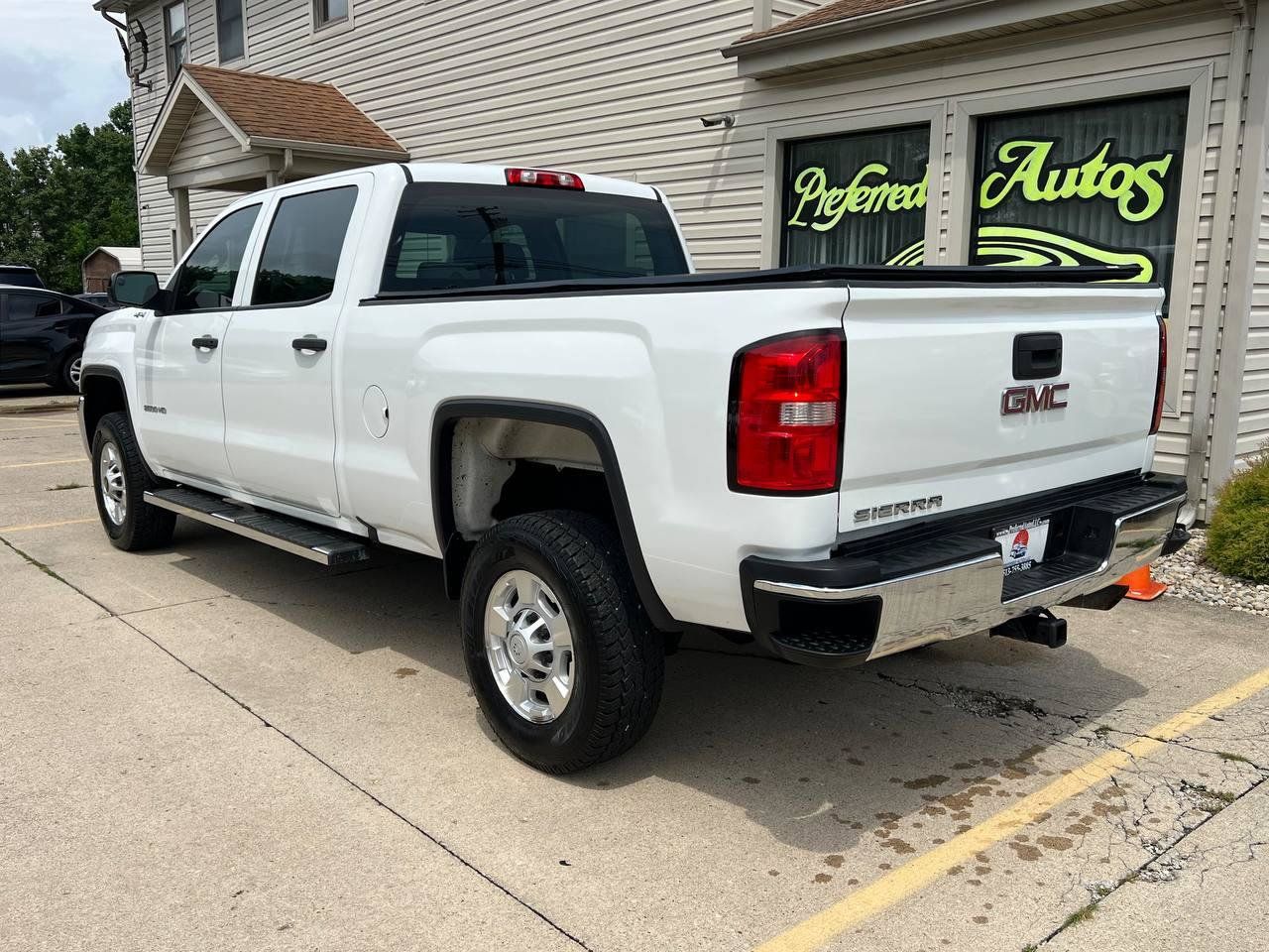 Used 2016 GMC Sierra 2500 4x4 Crew Cab image 4