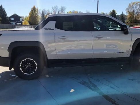 New 2026 Chevrolet Silverado EV Trail Boss w/ Premium Package image 35