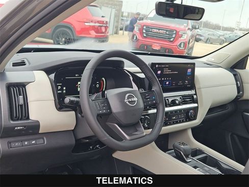 New 2026 Nissan Pathfinder SL image 13