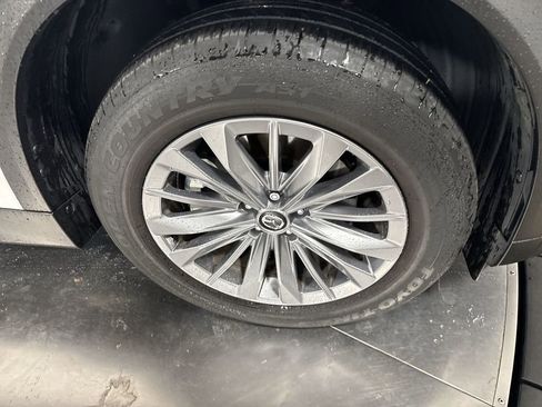 Used 2025 MAZDA CX-90 3.3 Turbo w/ Select Package image 14