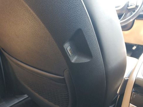 Used 2024 Kia Carnival EX FWD image 62