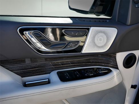 Used 2024 Lincoln Navigator L Black Label image 18