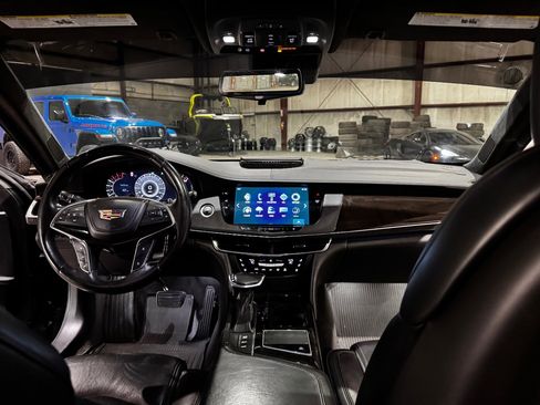 Used 2018 Cadillac CT6 Platinum image 31