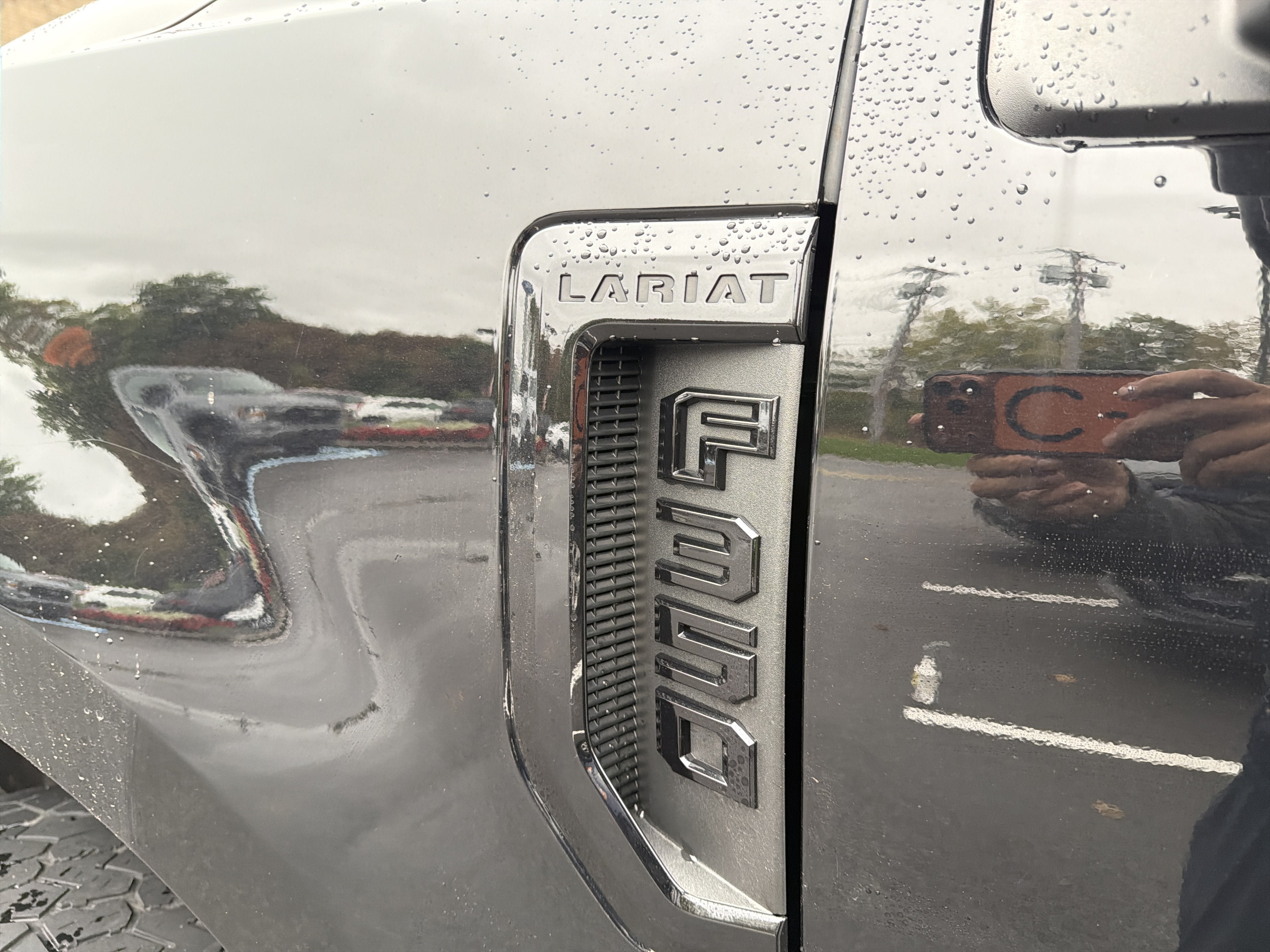 Used 2022 Ford F350 Lariat w/ Black Appearance Package AWD/4WD image 10