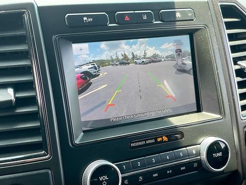 Used 2021 Ford Expedition Max Limited RWD image 14
