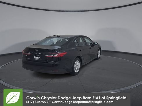 Used 2026 Toyota Camry LE FWD image 14