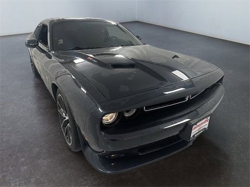 Used 2016 Dodge Challenger R/T Scat Pack image 1