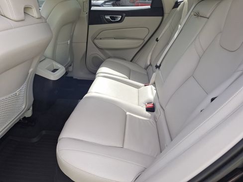 Used 2023 Volvo XC60 B5 Plus w/ Protection Package Premier AWD/4WD image 30