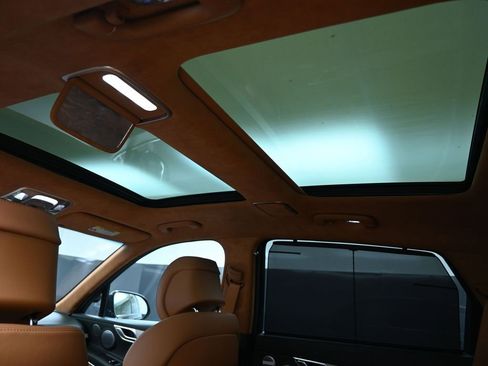 Used 2025 Genesis GV80 3.5T Prestige image 21