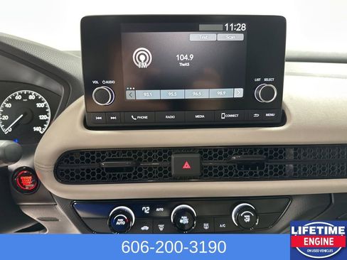 Used 2025 Honda HR-V LX image 19