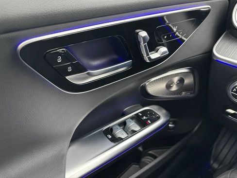 New 2026 Mercedes-Benz C 300 4MATIC Sedan image 18