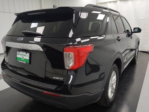 Used 2022 Ford Explorer XLT AWD/4WD image 9