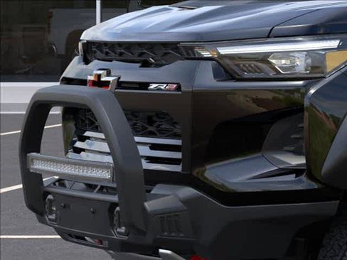 New 2026 Chevrolet Colorado ZR2 w/ Off-Road Front Bumper Package AWD/4WD image 13