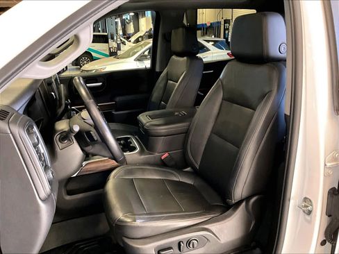 Used 2020 Chevrolet Silverado 1500 LT Trail Boss image 10