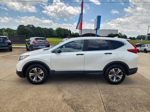 Used 2018 Honda CR-V LX image 8