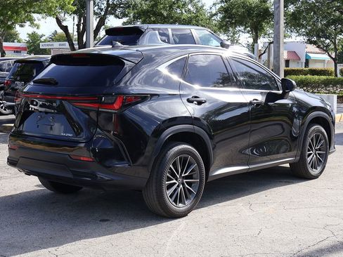 Used 2022 Lexus NX 250 FWD image 9