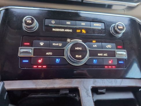 Used 2018 Lincoln Navigator Reserve w/ Technology Package image 25