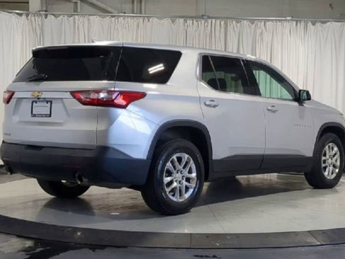 Used 2019 Chevrolet Traverse LS FWD image 10
