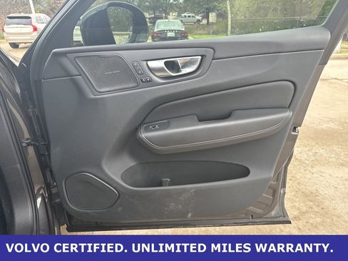 Certified 2024 Volvo XC60 B5 Ultimate image 11
