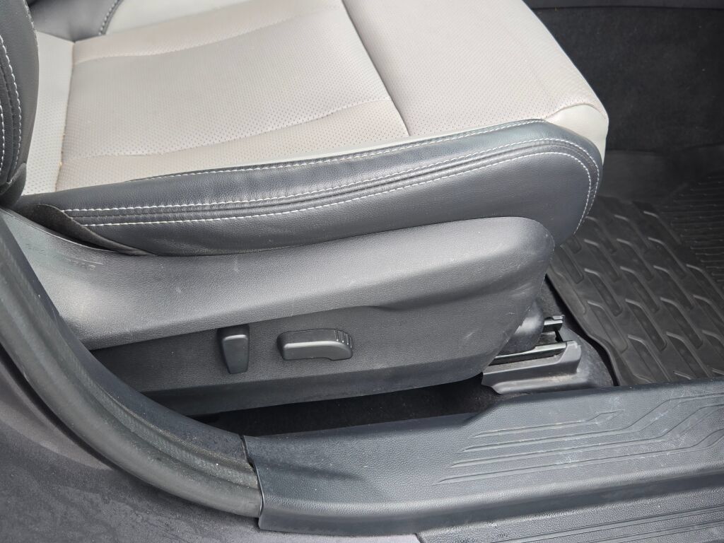 Used 2020 Subaru Outback Limited AWD/4WD image 5