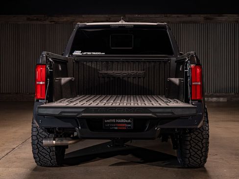 Used 2026 Toyota Tacoma SR5 w/ SR5 Upgrade Package image 9