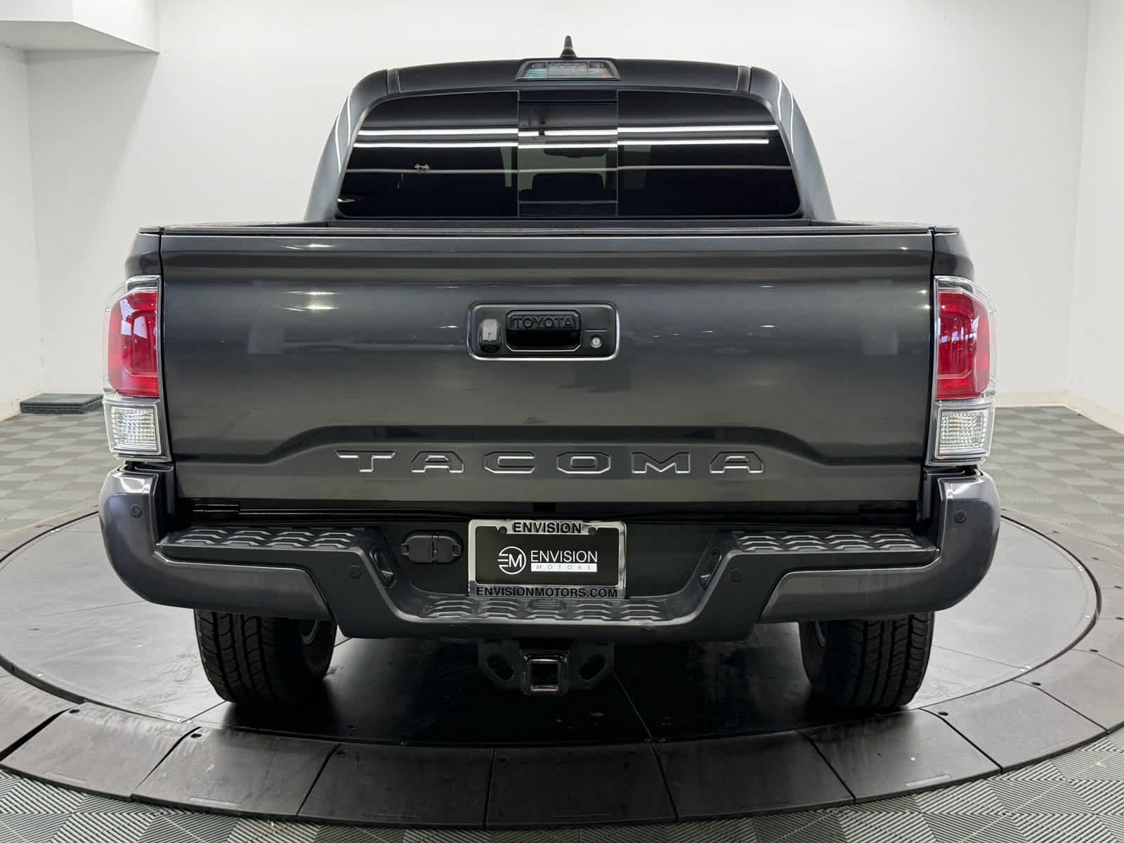Used 2022 Toyota Tacoma TRD Off-Road w/ Technology Package RWD image 9