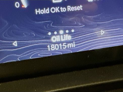 Used 2023 Jeep Grand Cherokee Limited image 19