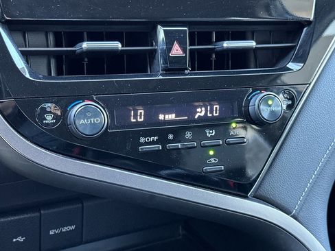 Certified 2024 Toyota Camry SE FWD image 19