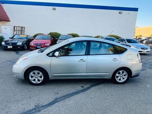 Used 2004 Toyota Prius image 3