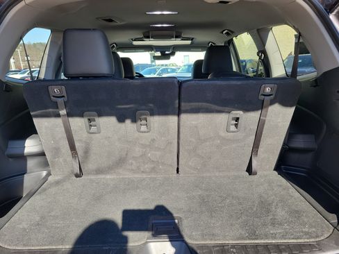 Used 2020 Honda Pilot Touring image 31