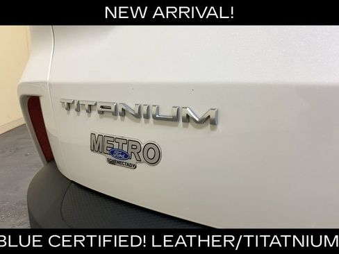 Certified 2022 Ford Escape Titanium w/ Titanium Elite Package AWD/4WD image 19