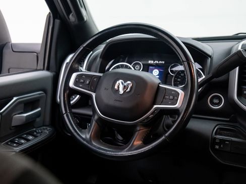 Used 2023 RAM 2500 Big Horn w/ Level 1 Equipment Group image 9