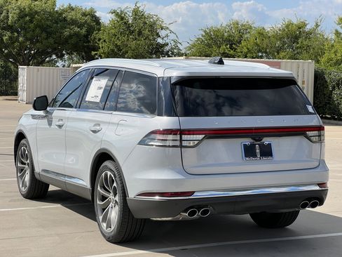 New 2025 Lincoln Aviator Reserve image 7