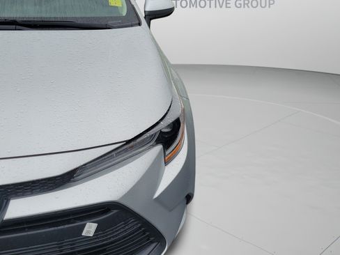 Used 2023 Toyota Corolla LE FWD image 11