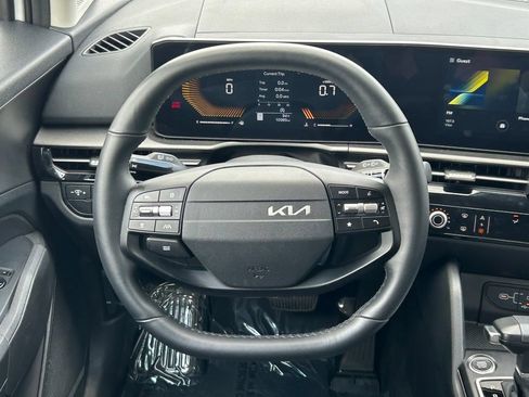 Used 2026 Kia Sportage LX FWD image 35