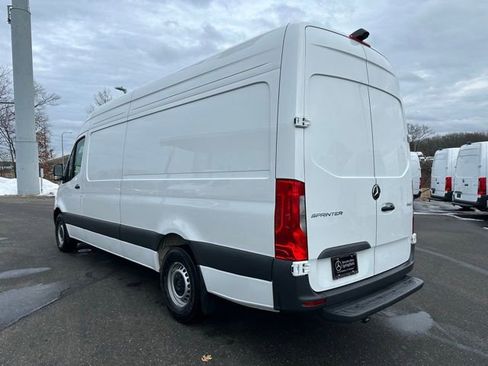 Used 2026 Mercedes-Benz Sprinter 2500 image 5