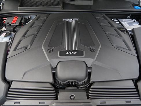 New 2025 Bentley Bentayga image 23