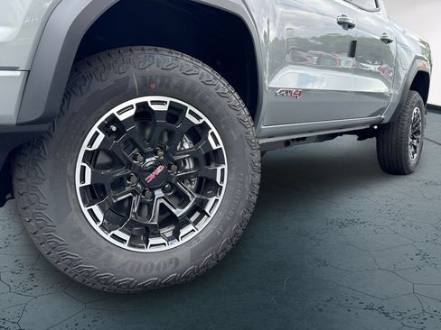 New 2026 GMC Canyon AT4 w/ Technology Plus Package AWD/4WD image 2