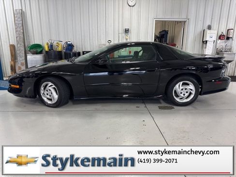 Used 1994 Pontiac Firebird Coupe image 3