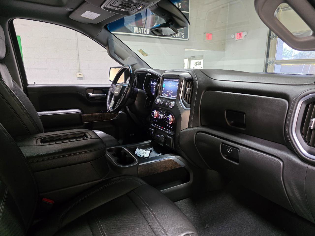 Used 2022 GMC Sierra 1500 Denali w/ Driver Alert Package II AWD/4WD image 29