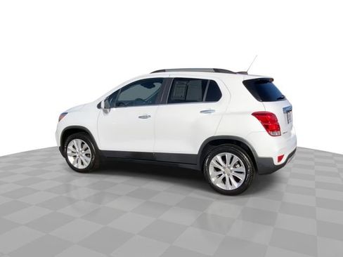 Used 2020 Chevrolet Trax Premier w/ LPO, Cargo Package image 8