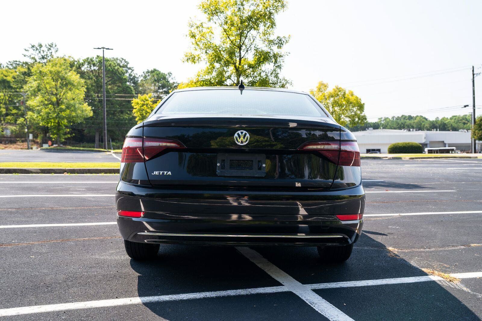 Used 2021 Volkswagen Jetta SE FWD image 7